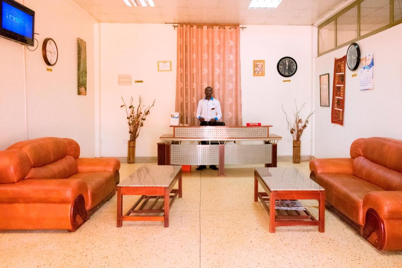 Kahondo Buffalo Hotel Kampala Makerere Exteriér fotografie