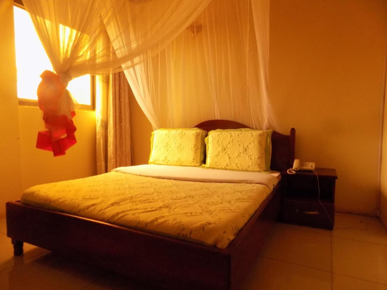 Kahondo Buffalo Hotel Kampala Makerere Exteriér fotografie
